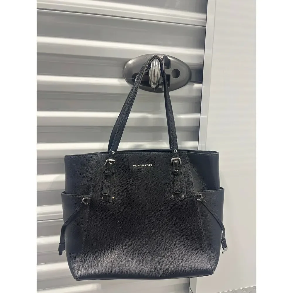 Michael Kors Voyager Tote‎ Saffiano Leather Black Silver Hardware Shoulder Bag